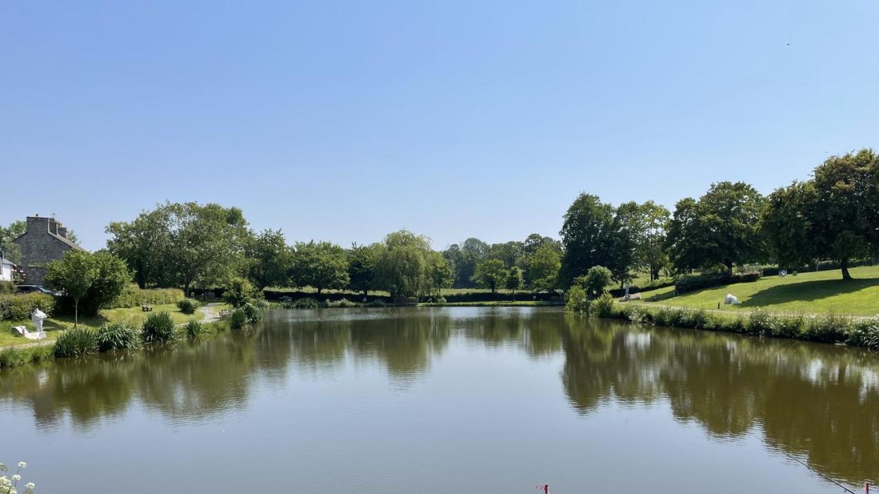 Вілла Le Courtil Cerisy-la-Foret Екстер'єр фото